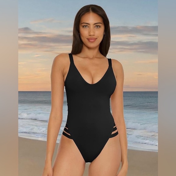 BECCA Women's Standard Color Prism High Leg One Piece Swimsuit-Scoop Neck Medium - Picture 1 of 9
